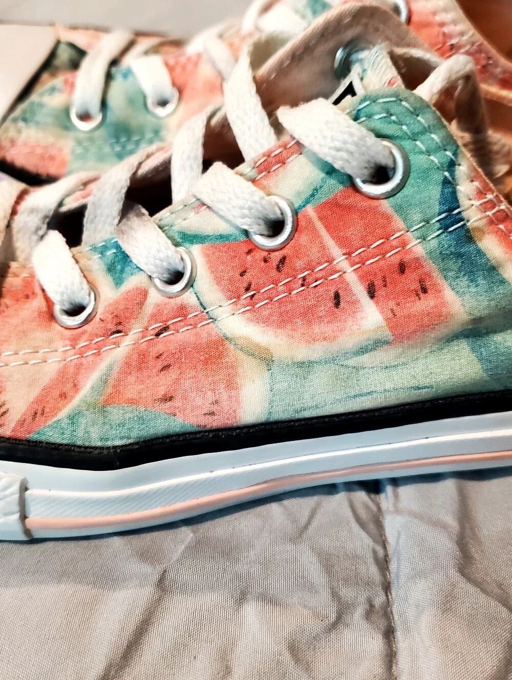 Converse Kids Low Top Tie-Dye Watermelon Juniors Size 2